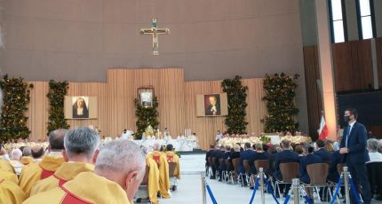 Beatyfikacja z tłumaczem języka migowego