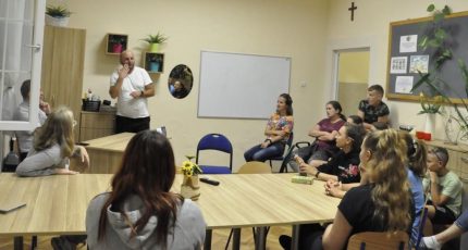 Rozpoczęły się rekolekcje dla młodzieży niesłyszącej