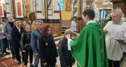 Pielgrzymka niesłyszących do Sanktuarium Matki Bożej